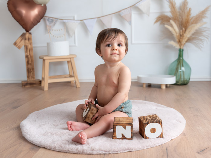 Sesión de fotos de cumpleaños smash cake en La Sagra, Toledo.