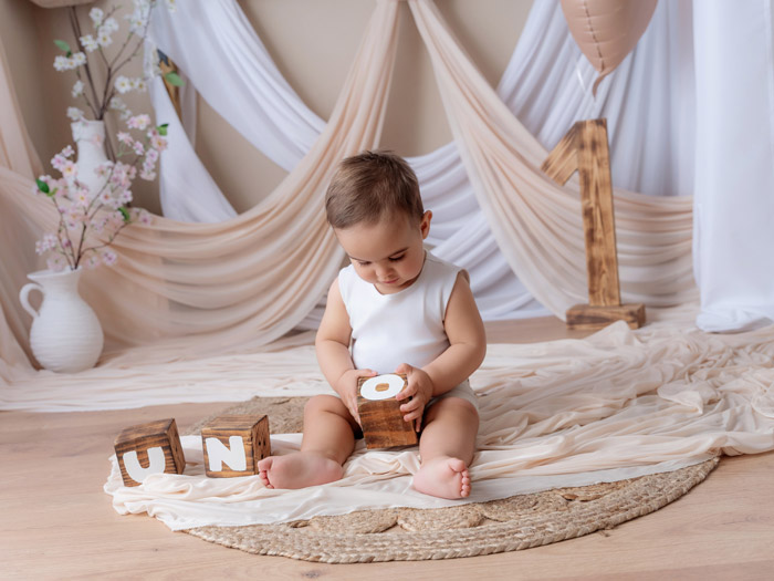 Sesión de fotos de cumpleaños smash cake en La Sagra, Toledo.